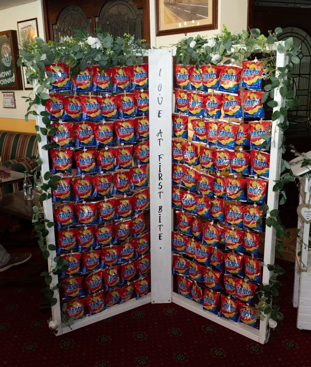 Crisp Wall Stand for Hire