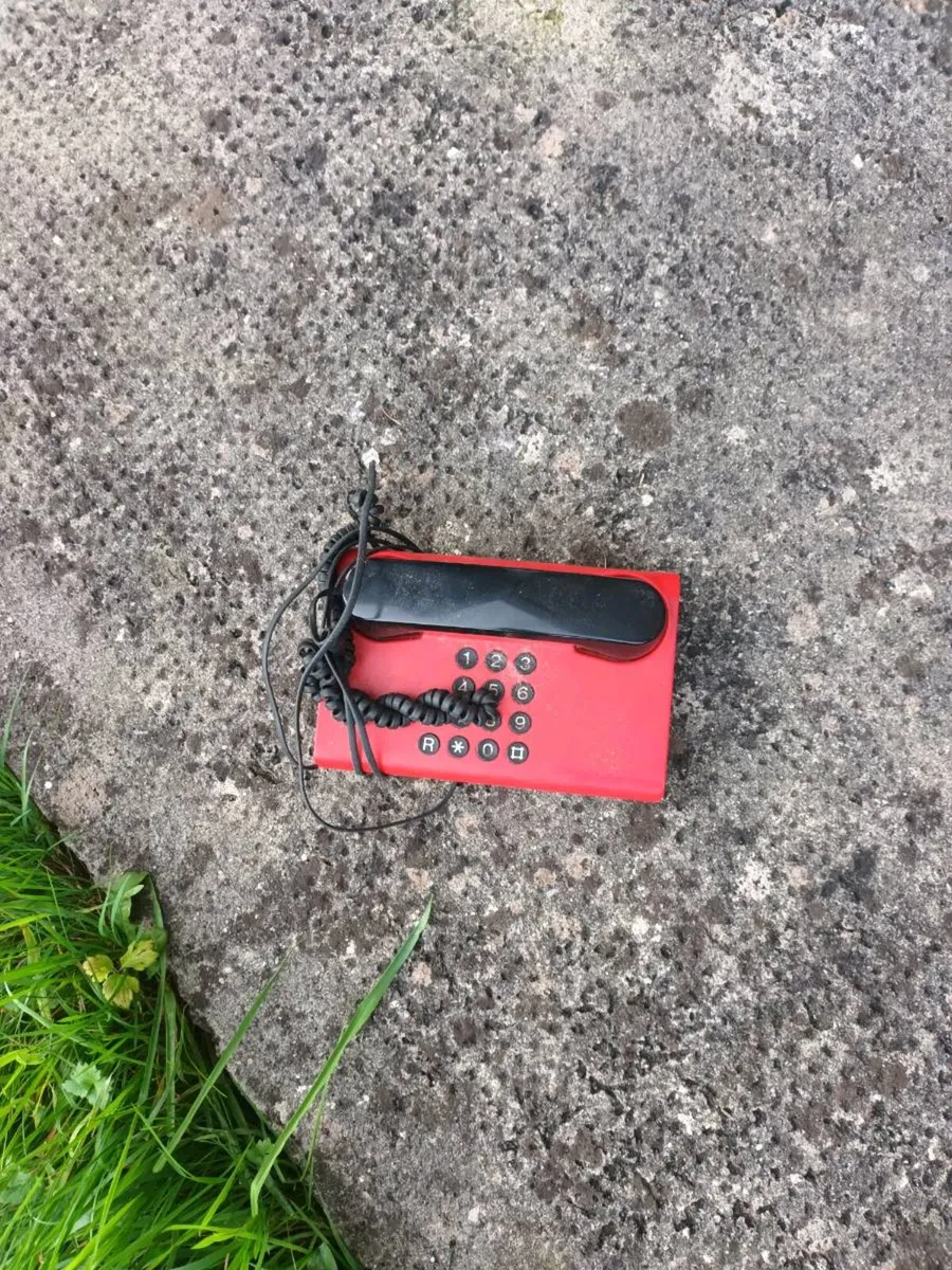Old Phone - Image 1