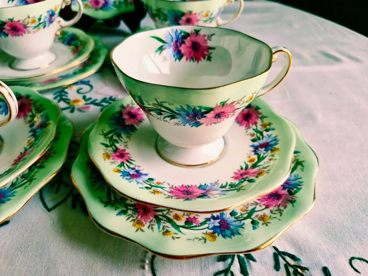 3 beautiful teasets - Image 2
