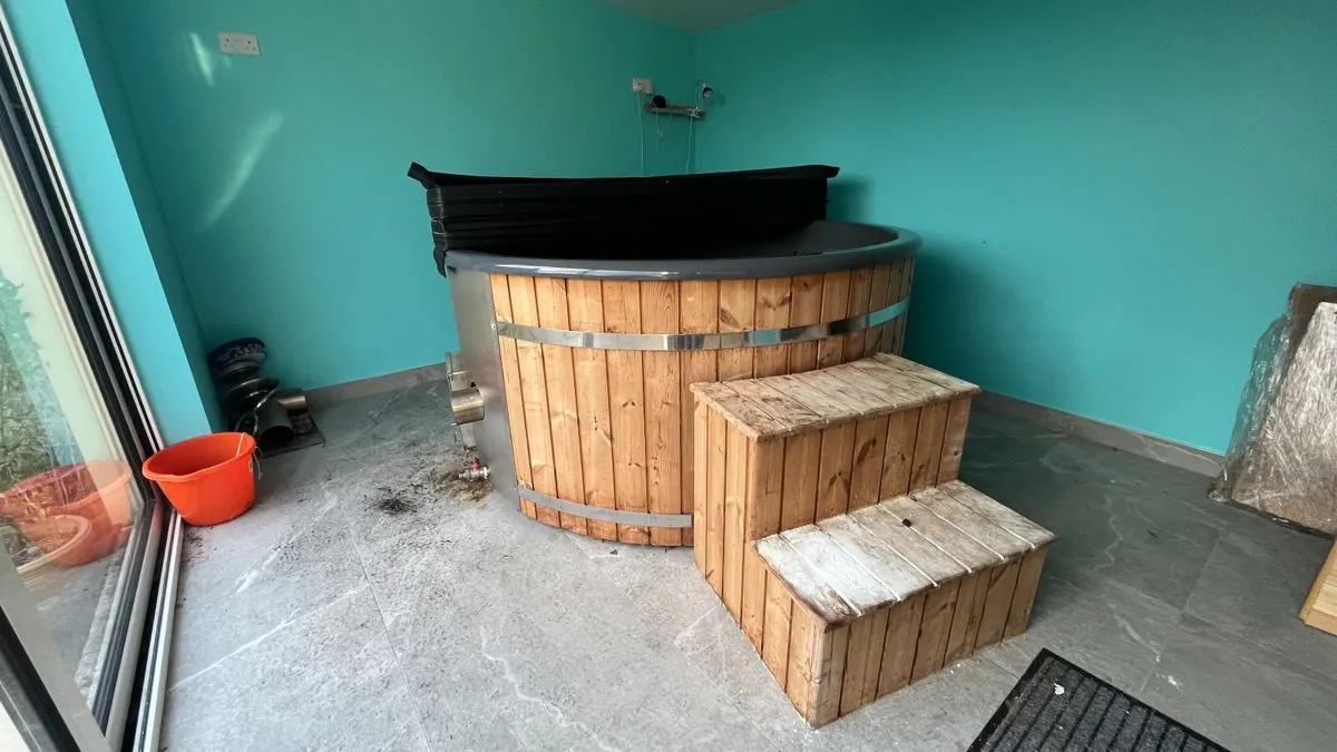 woodfired hot tub - Image 1