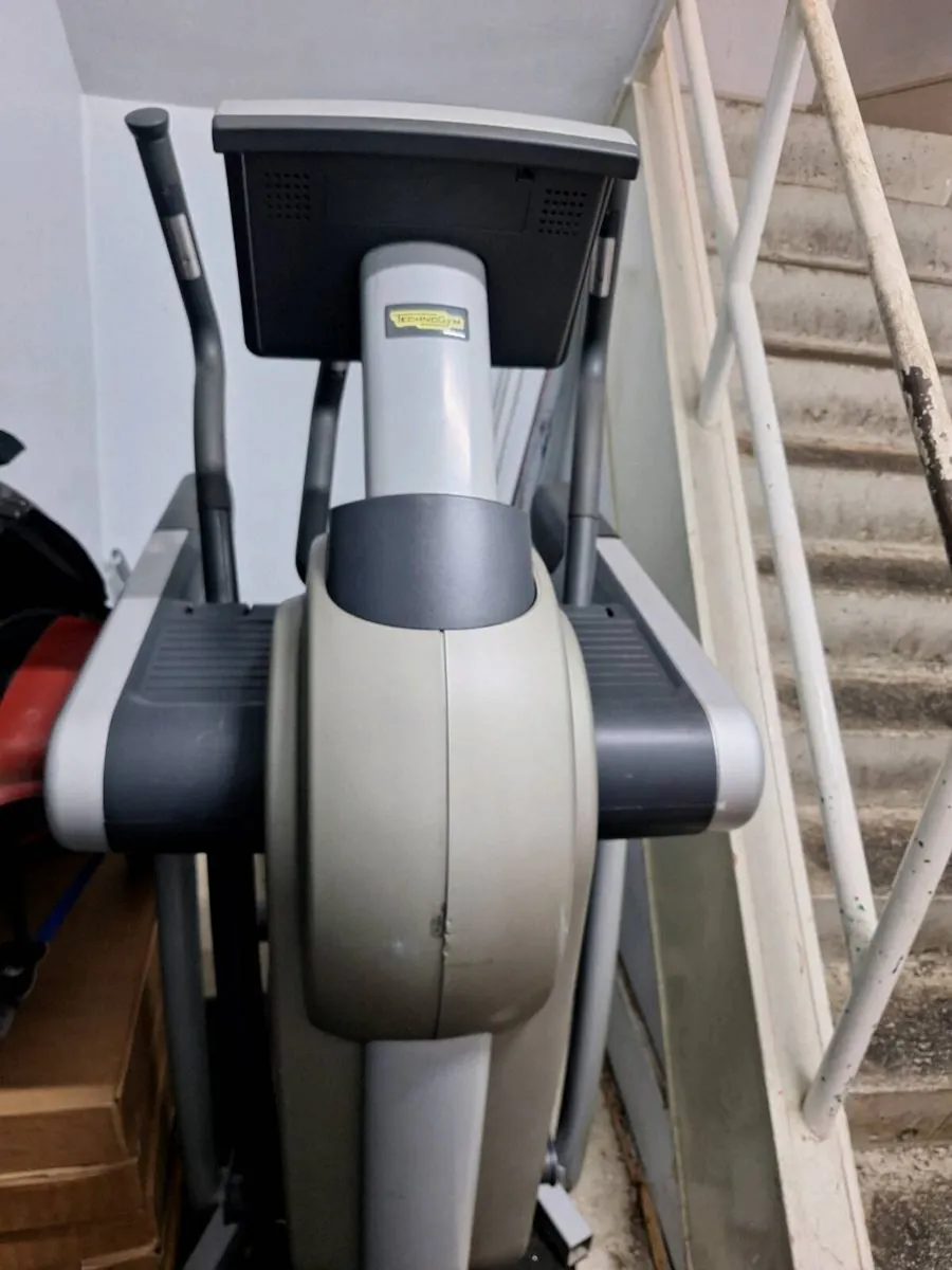 TECHNO gym Crosstrainer - Image 4