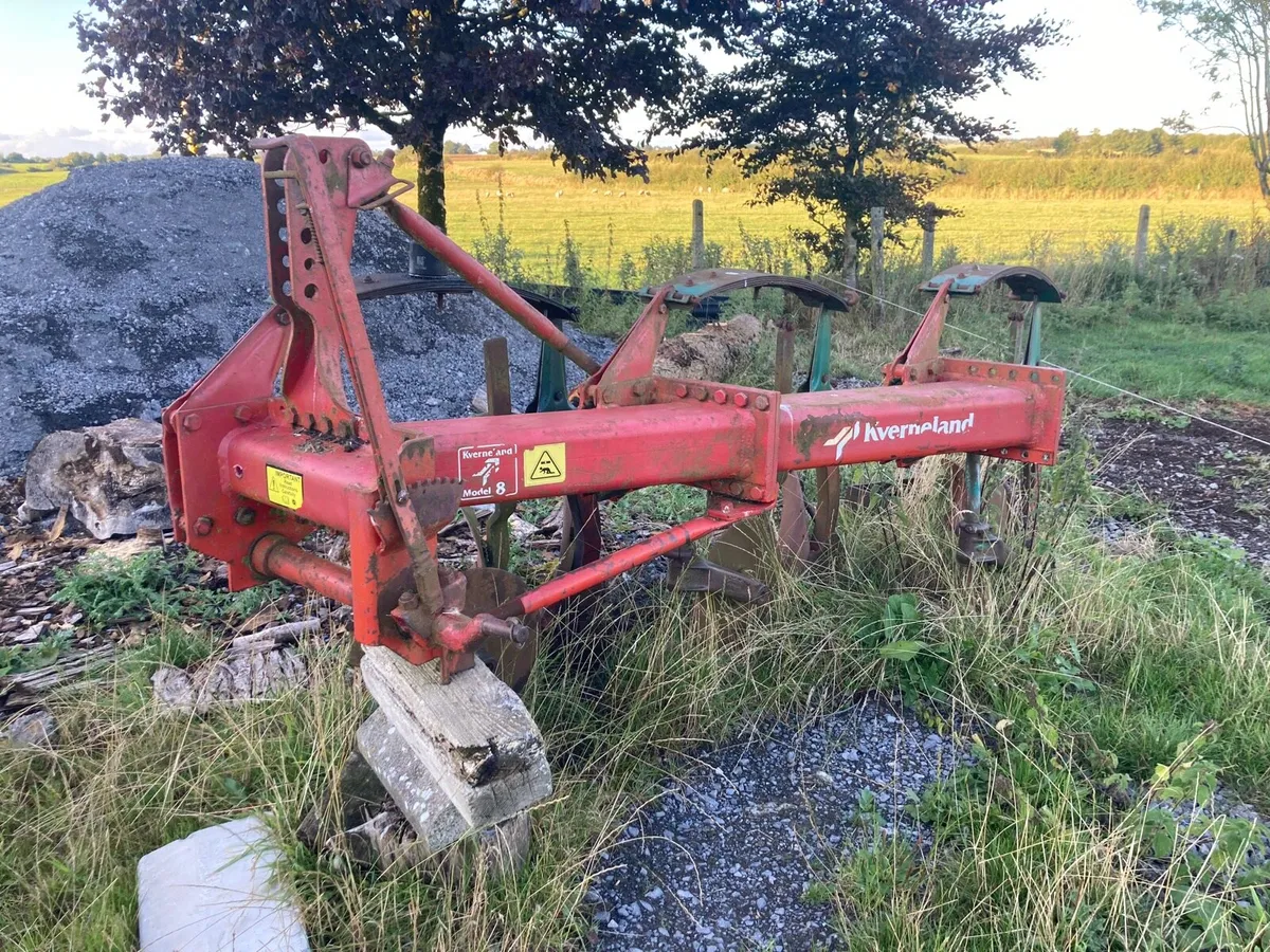 Kverneland plough - Image 2