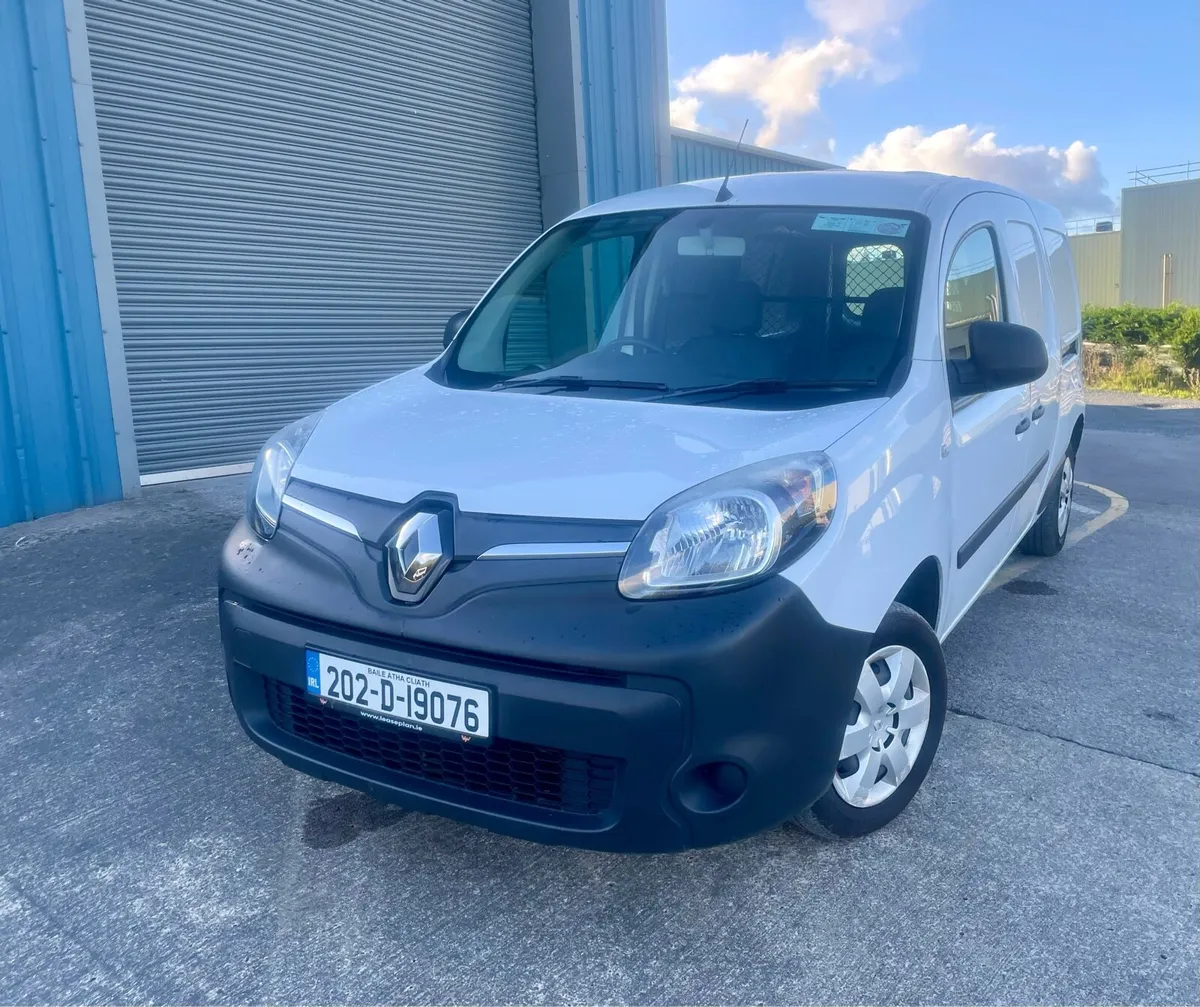 2020 Kangoo maxi ZE  only 21k kms - Image 1