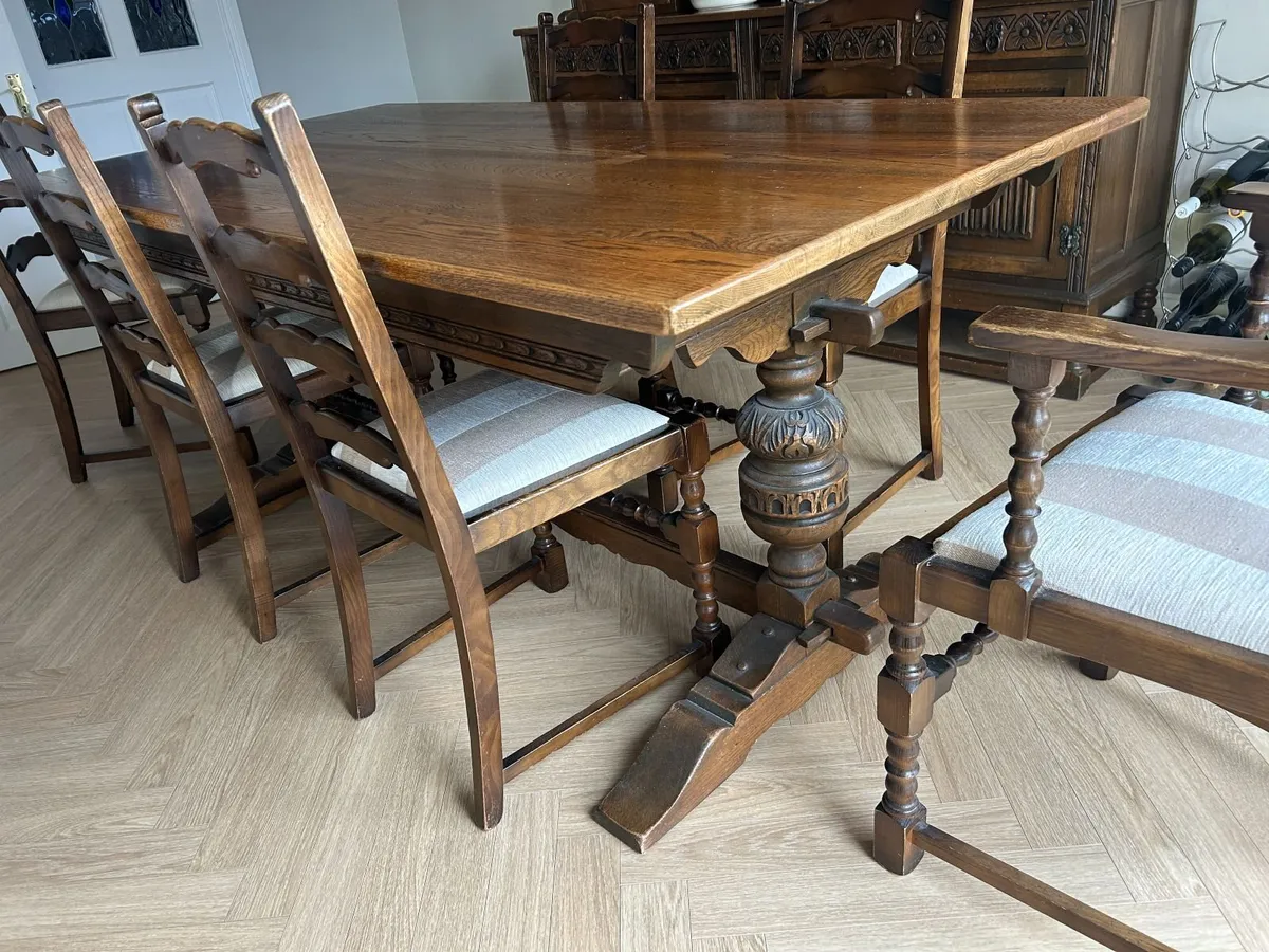 Kitchen table & chairs - Image 2