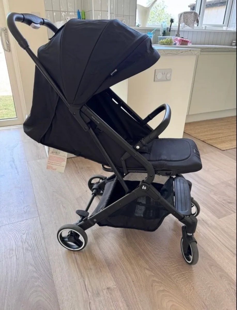 Hauck Travel N Care Buggy - Image 1