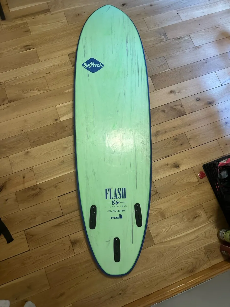 Softec surfboard - Image 2