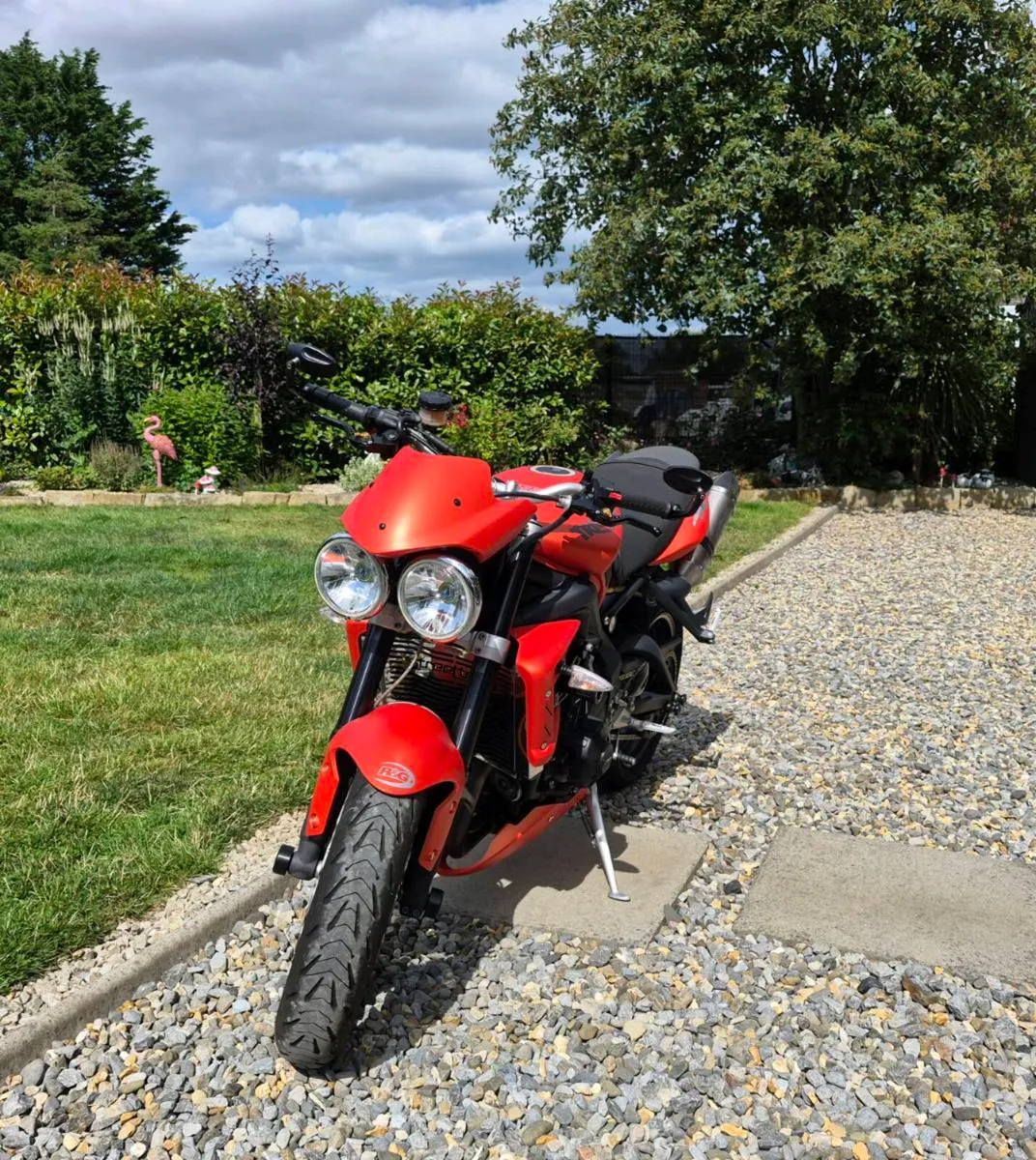 Triumph Street Triple 675R - Image 2