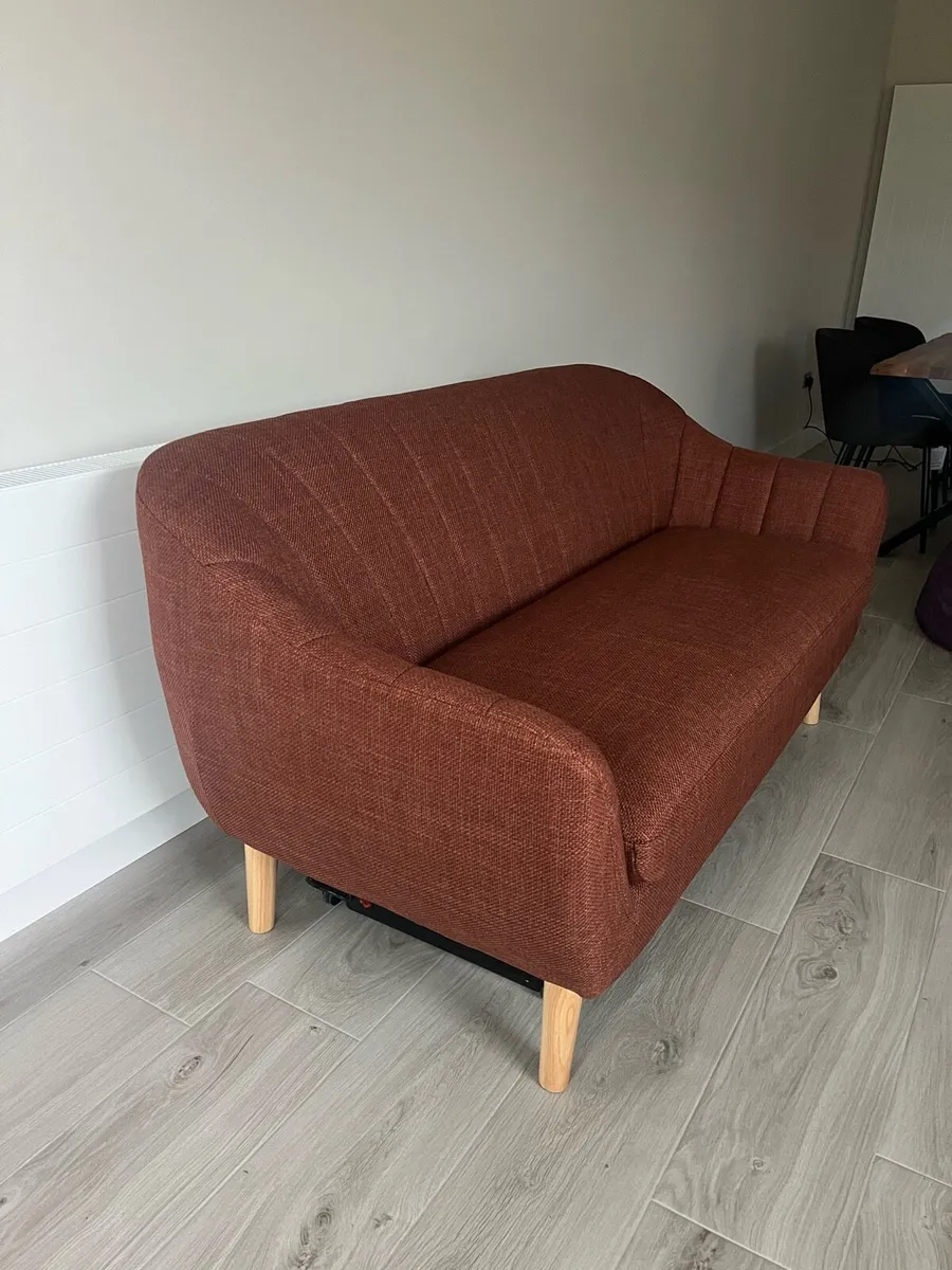 Couch - Image 4