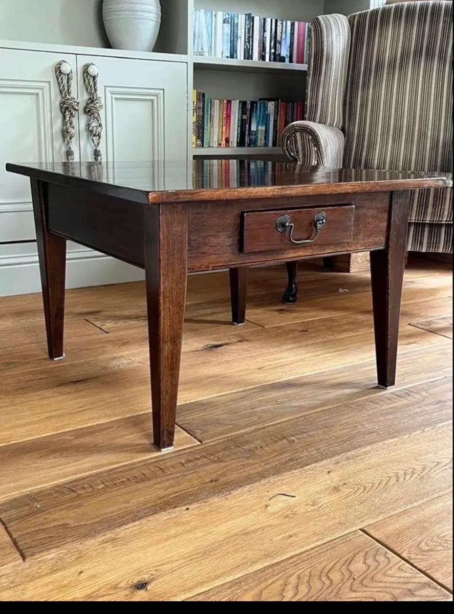 Mahogany coffee table with drawer - Image 1