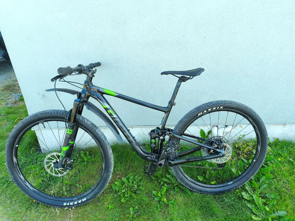 Giant full suspension bike - Image 1