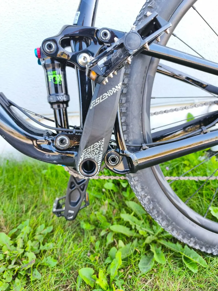 Giant full suspension bike - Image 3