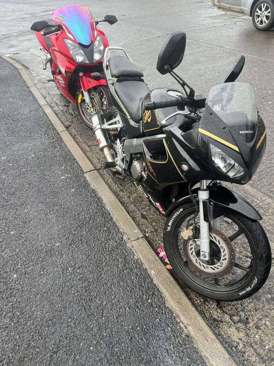 Honda cbr125r 2005 - Image 4