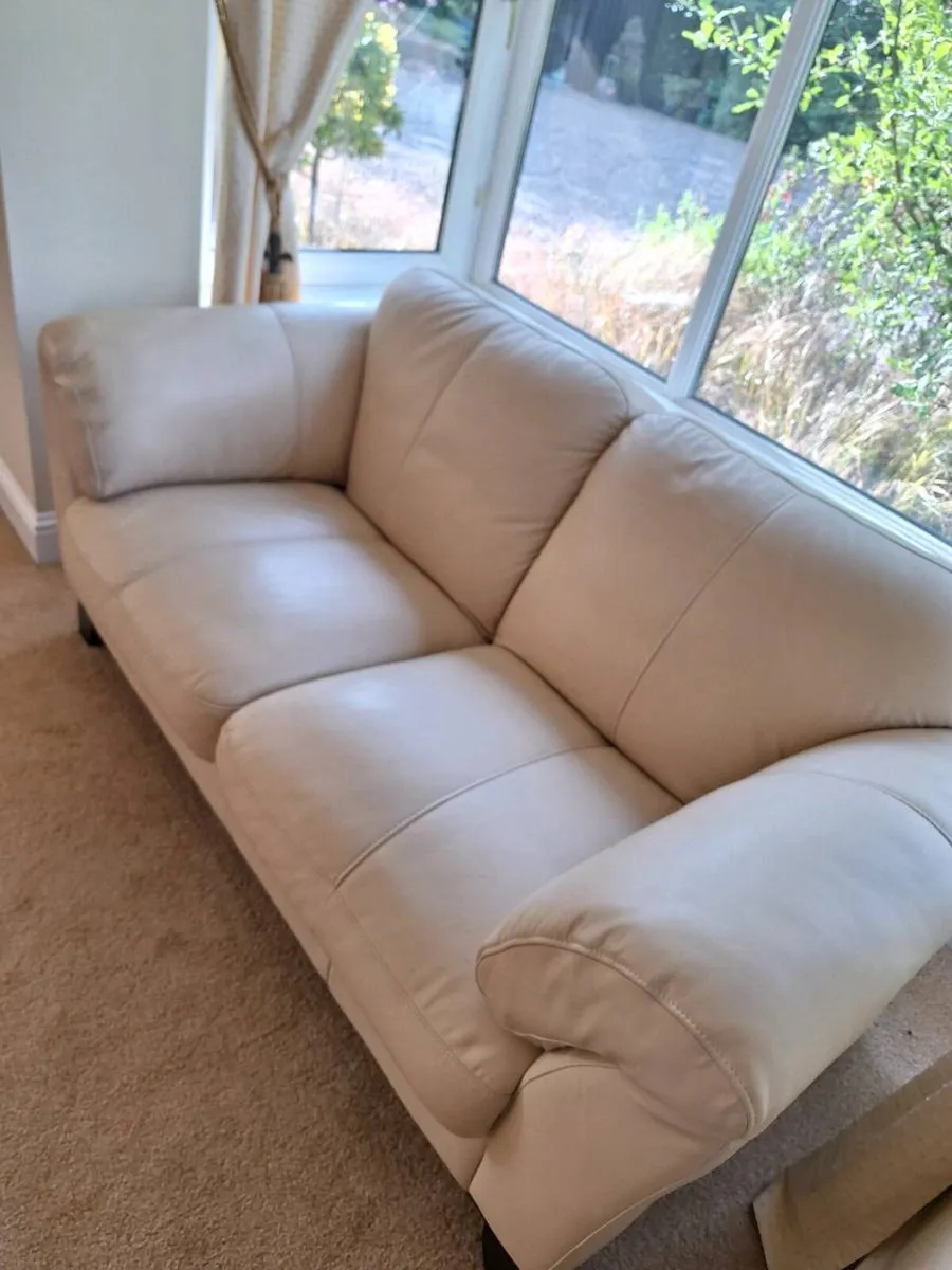 Cream leather Sofa - Image 3