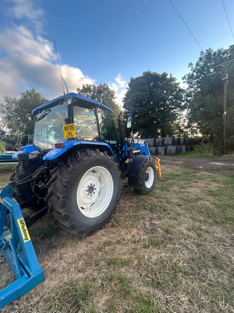 Tractor - Image 4