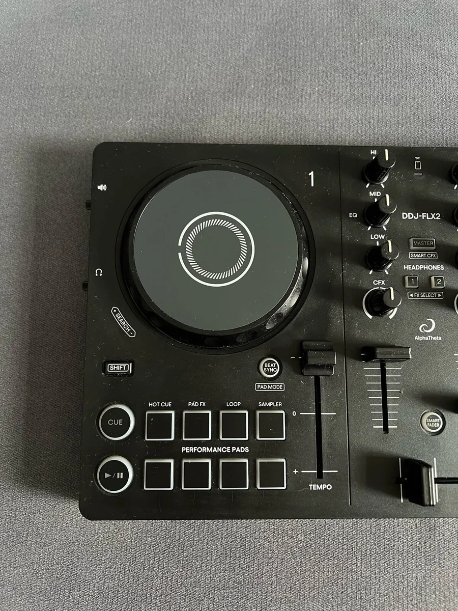 AlphaTheta DDJ-FLX2 DJ Controller - Image 2