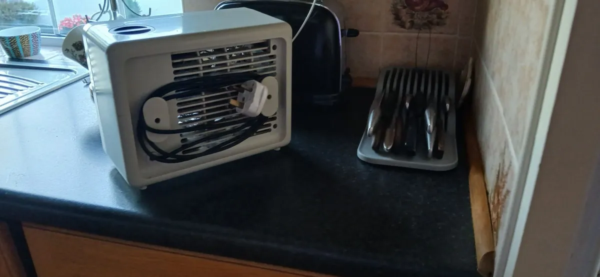 BOSCH  FAN HEATER - Image 2