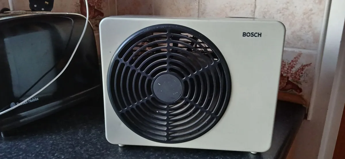 BOSCH  FAN HEATER - Image 1