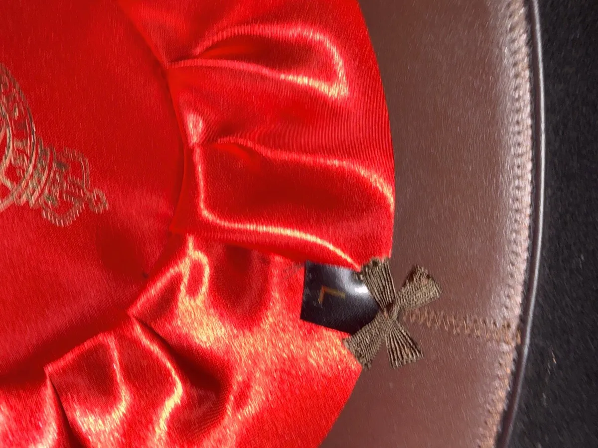 Horse riding showing hat - Image 3