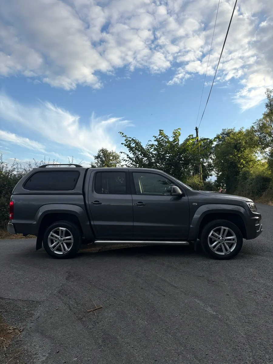 2018 Volkswagen Amarok - Image 2