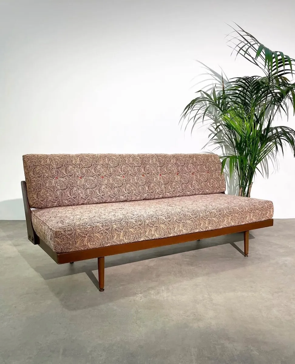 Mid Century 1960s Day Bed/Sofa Bed - Image 1