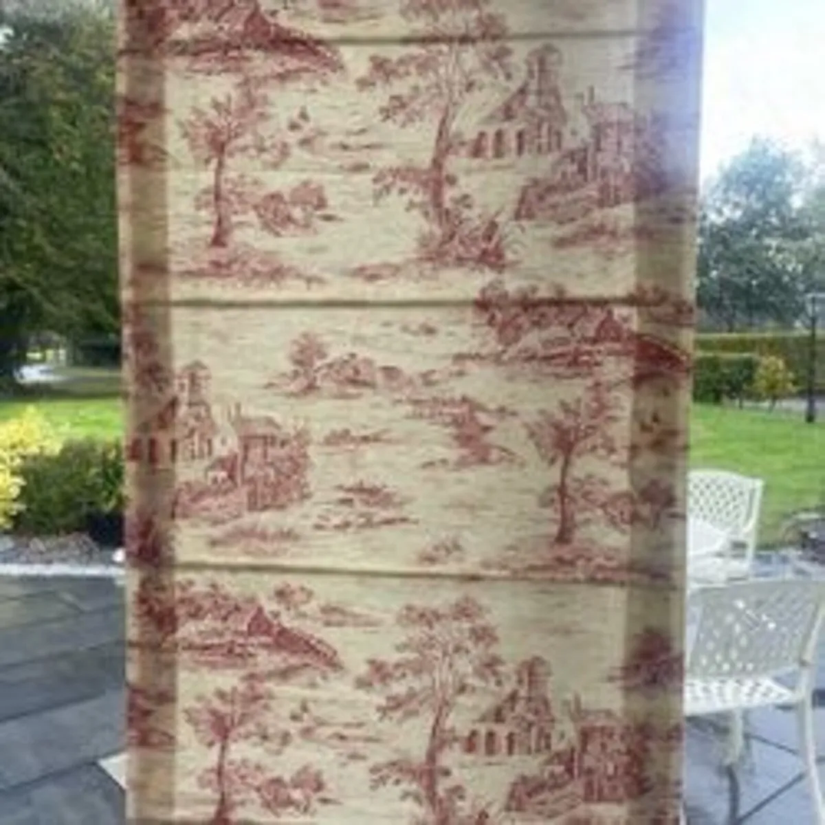 Roman blind in Toille fabric - Image 3