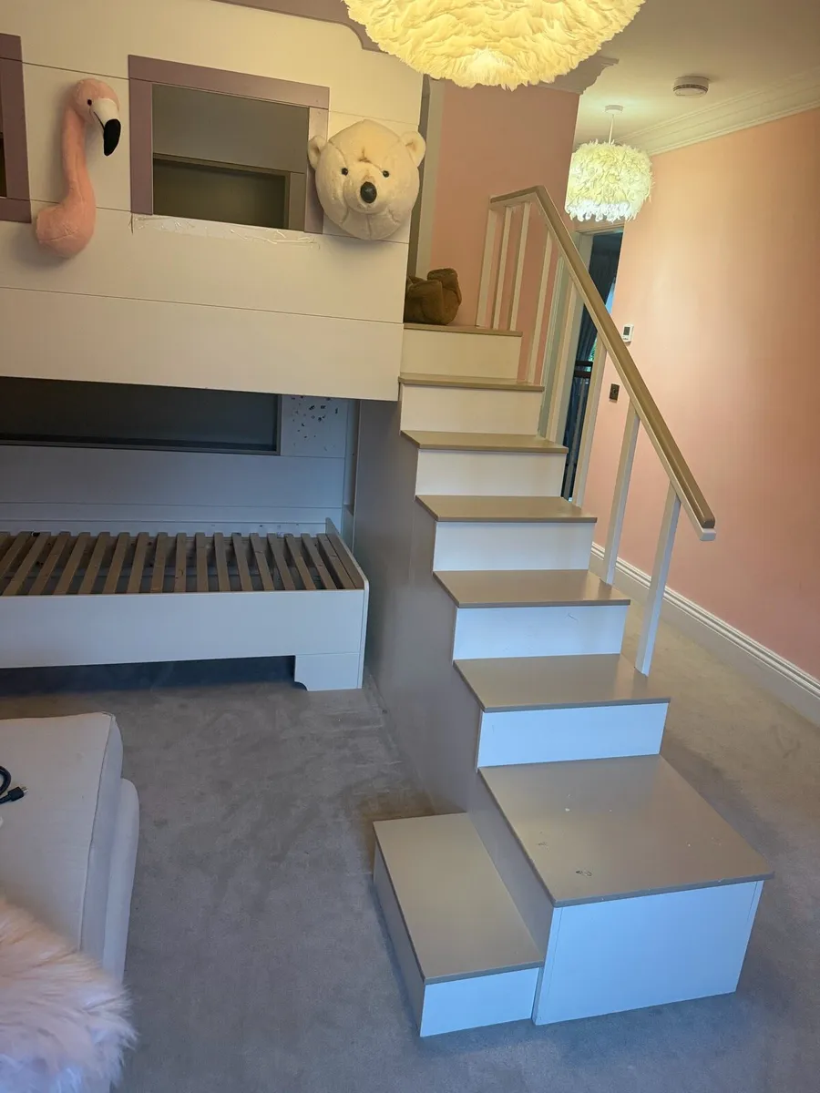 Children Bed (Sleeps 2) - Image 2