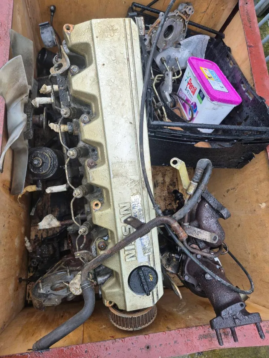 Nissan patrol engine 2.8 and gearbox - Image 1