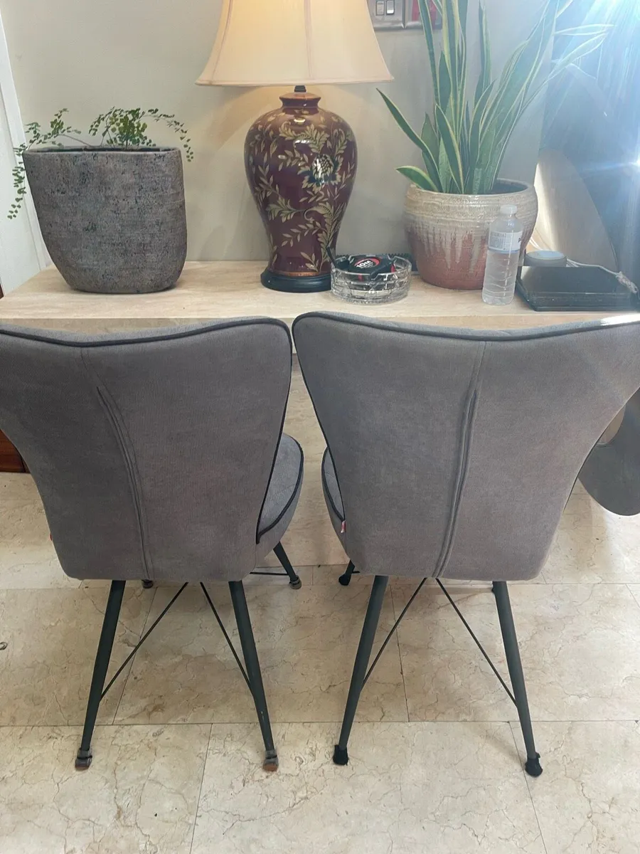 2 x Very Classy Sturdy Kitchen Dining Chairs - Image 2