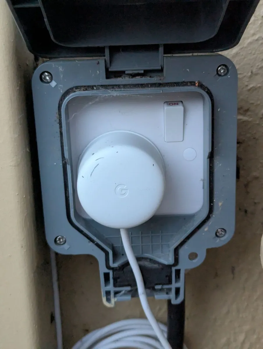 2x Google Nest Cam (Outdoor/Indoor, Battery) - Image 3
