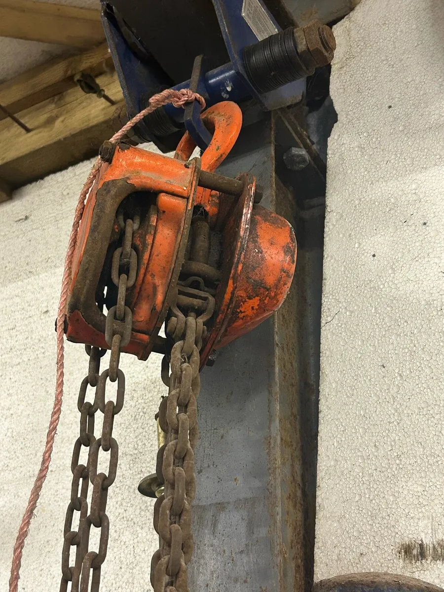 Chain Hoist - Image 2