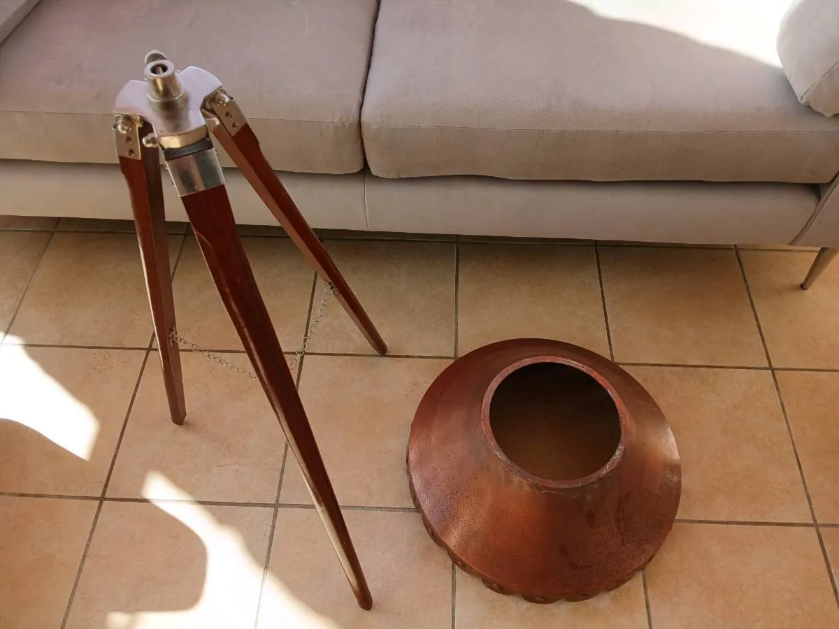 Tripod - Image 4