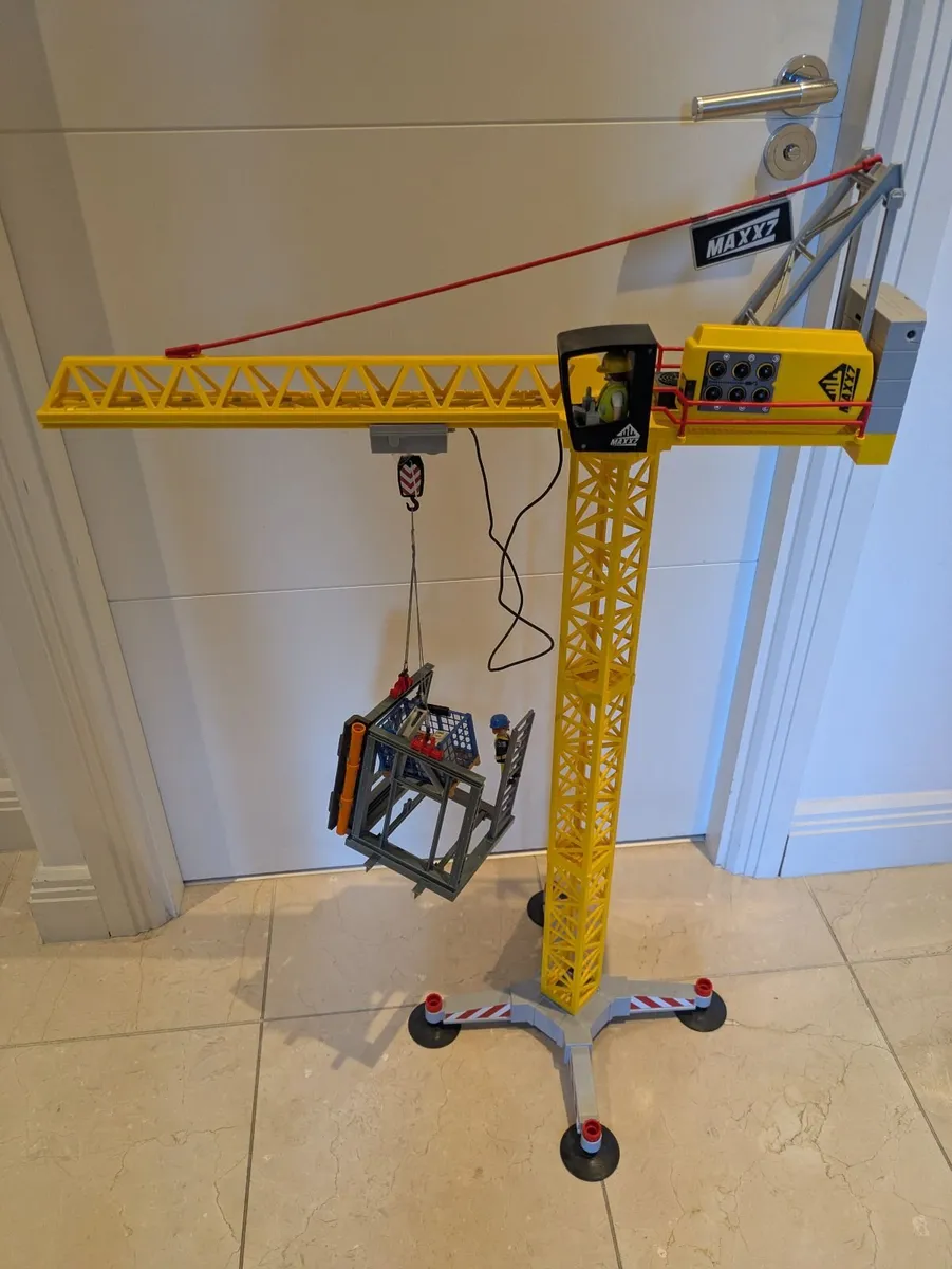 Playmobil Remote Control Crane with Building - Image 2