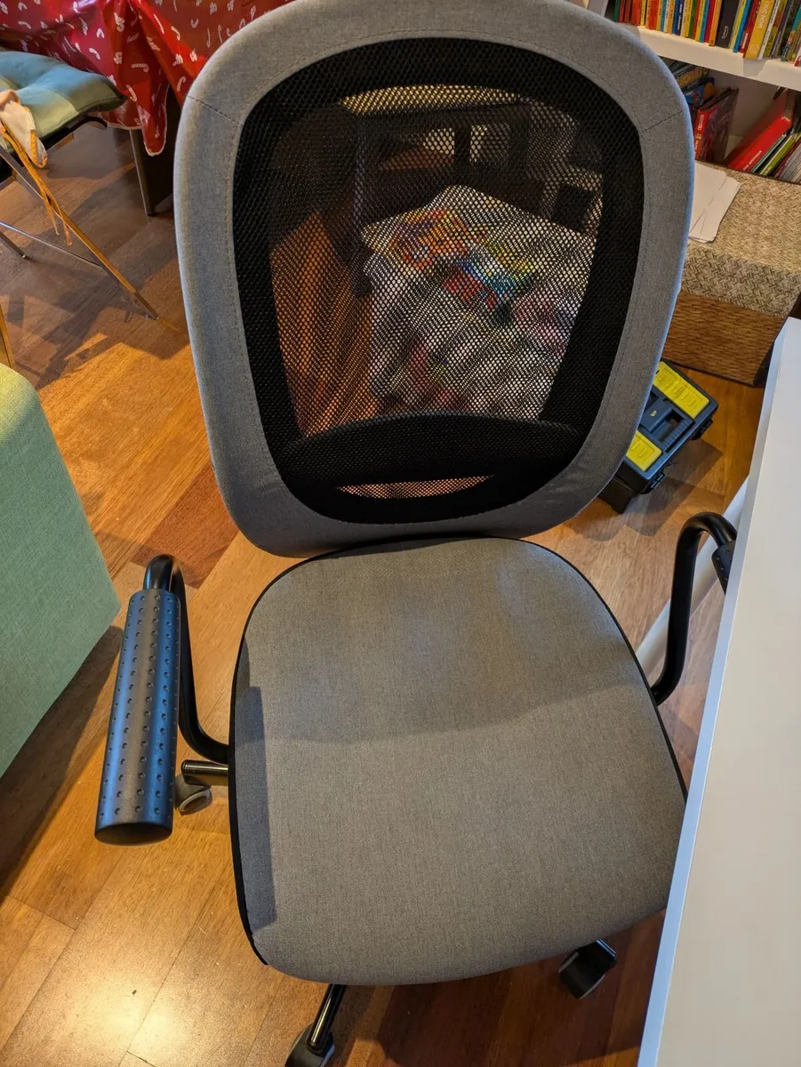 IKEA Office chair and table - Image 3