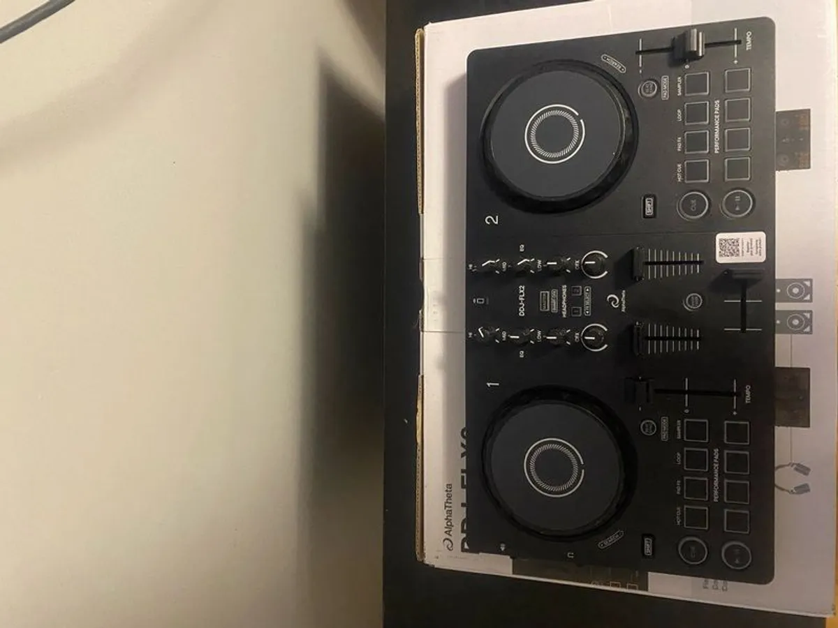 DDJ FLX2 Dj controller - Image 2