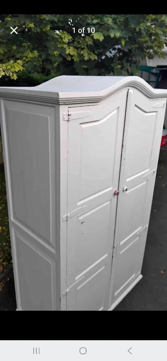 Bedroom furniture - Image 1