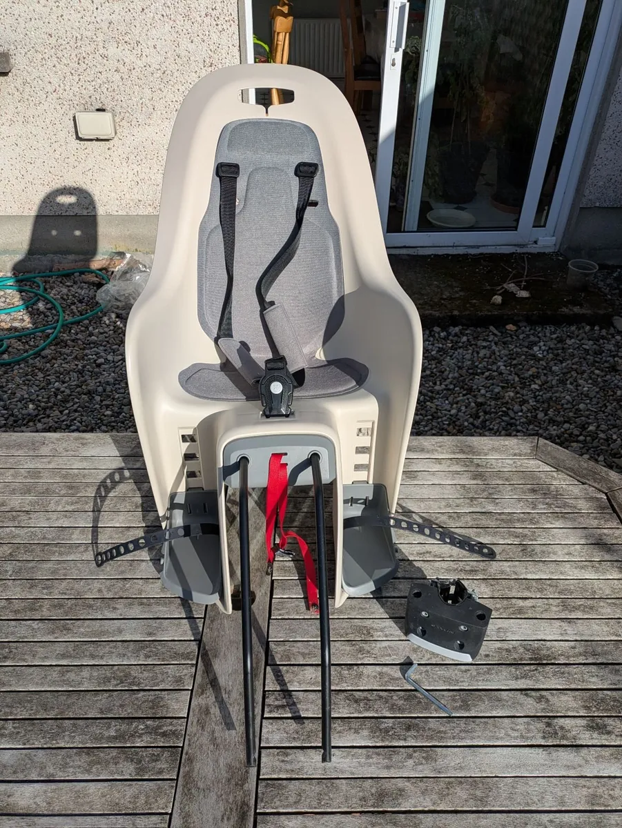 Bike seat for kid LIKE  NEW - Image 2