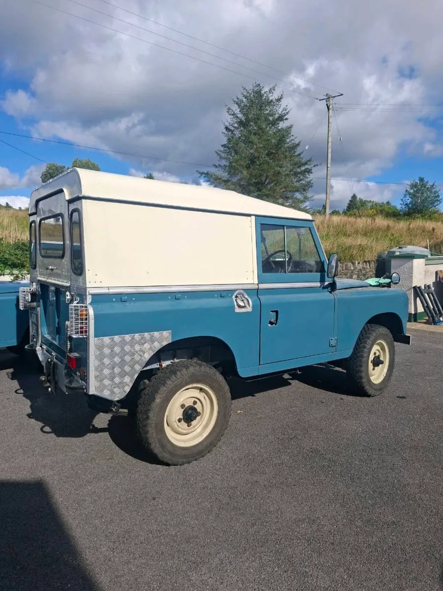 Landrover Series 3 - Image 1