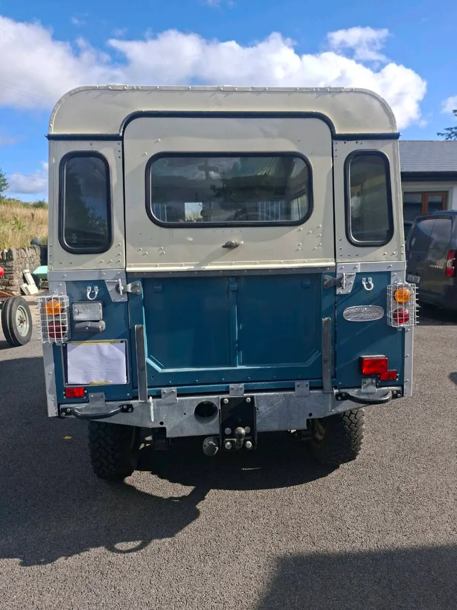 Landrover Series 3 - Image 2