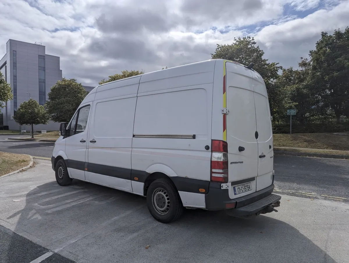 Mercedes-Benz Sprinter 2017 - Image 2