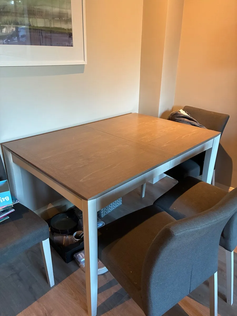 Table, chairs and side cupboard - Image 1