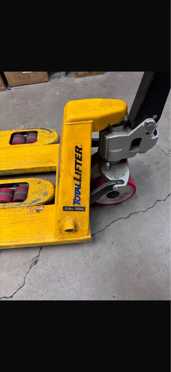 Pallet truck - Image 2