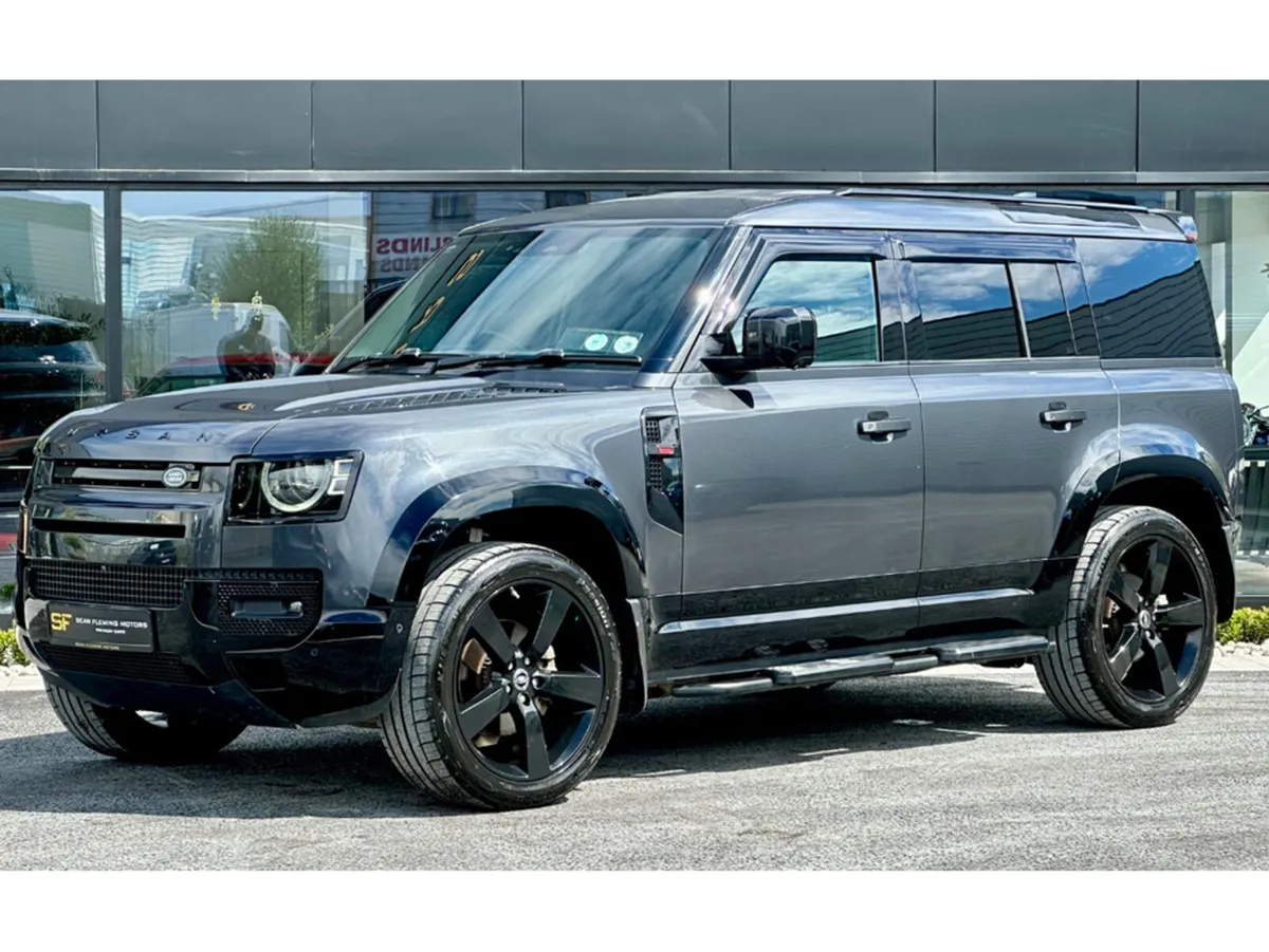 Land Rover Defender HARD TOP SE D MHEV A - Image 3