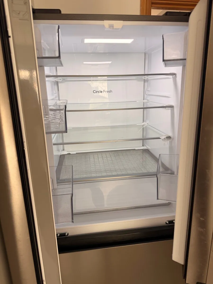 Hoover Fridge Freezer - Image 2