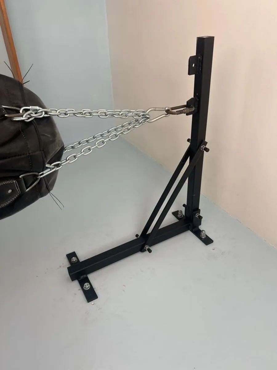 Box fit boxing bag plus wall bracket - Image 3