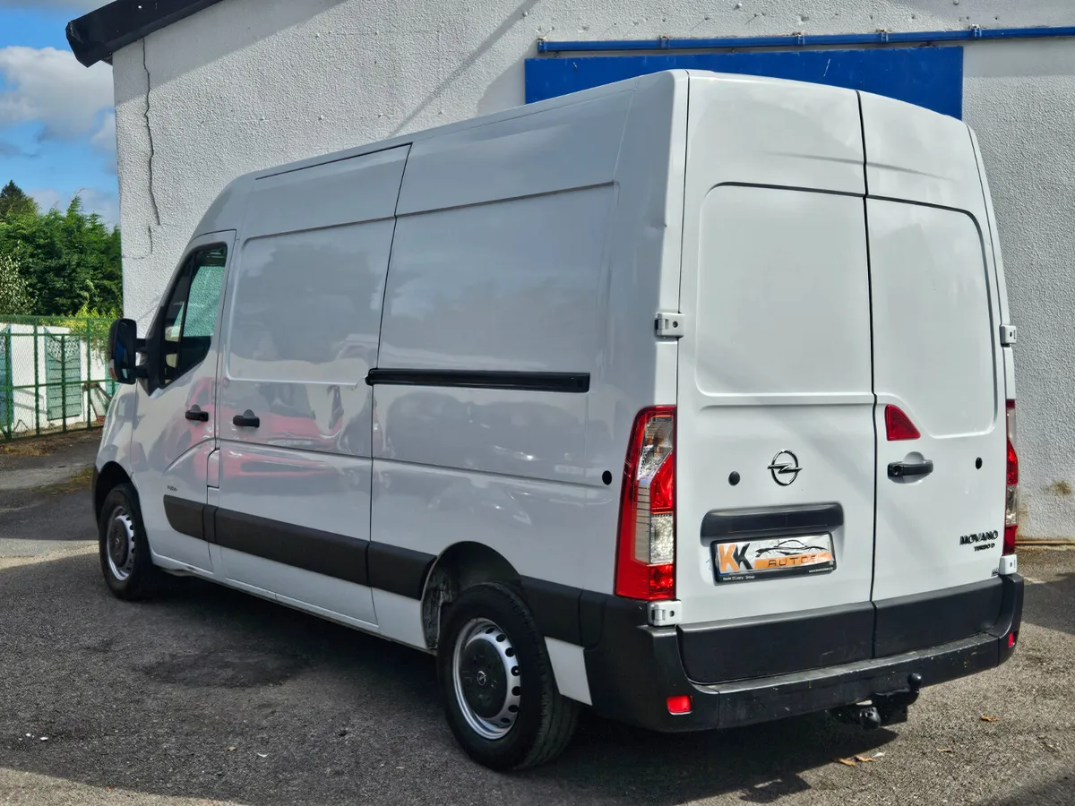 Opel Movano  mwb - Image 4