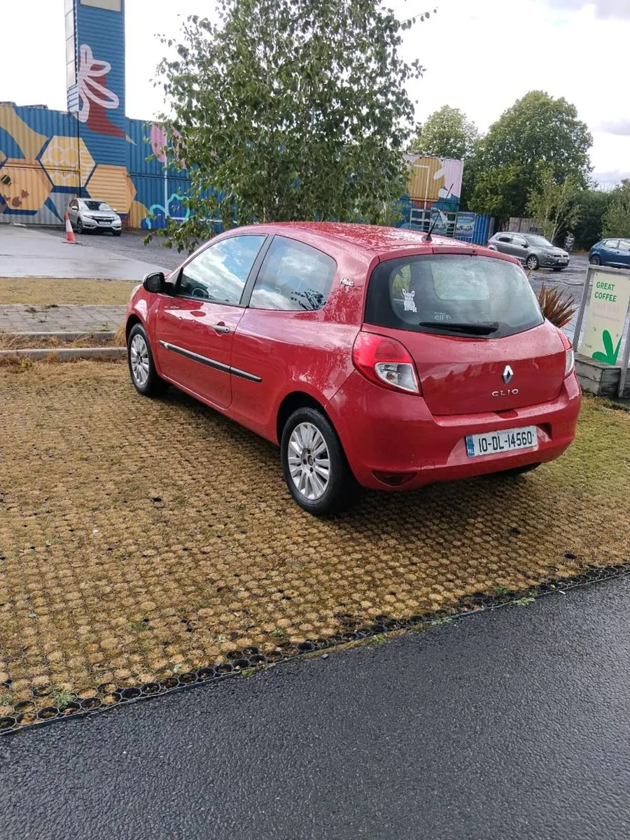 Clio - Image 2