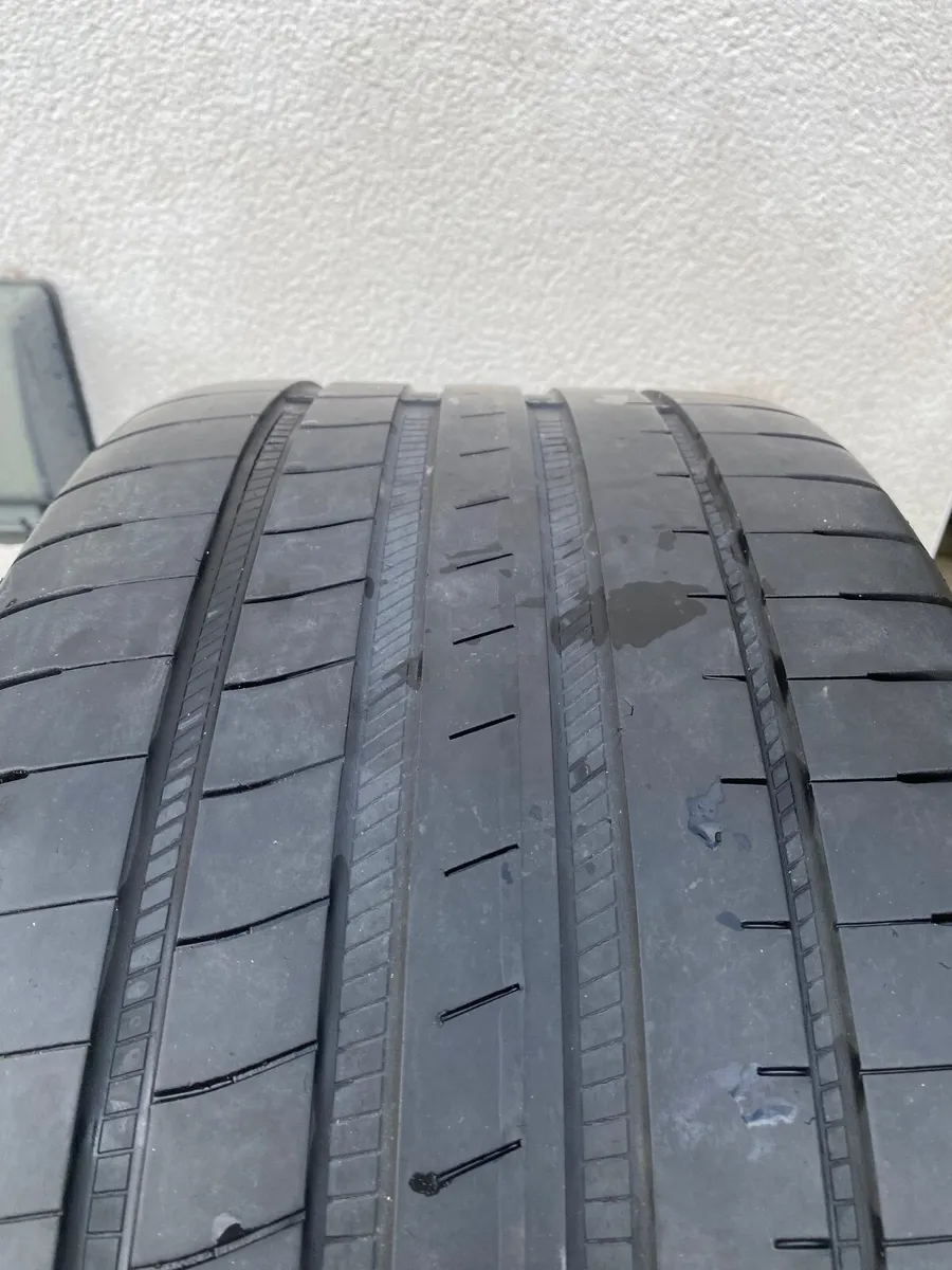 BMW G30 18” Alloys and tyres M Sport - Image 2