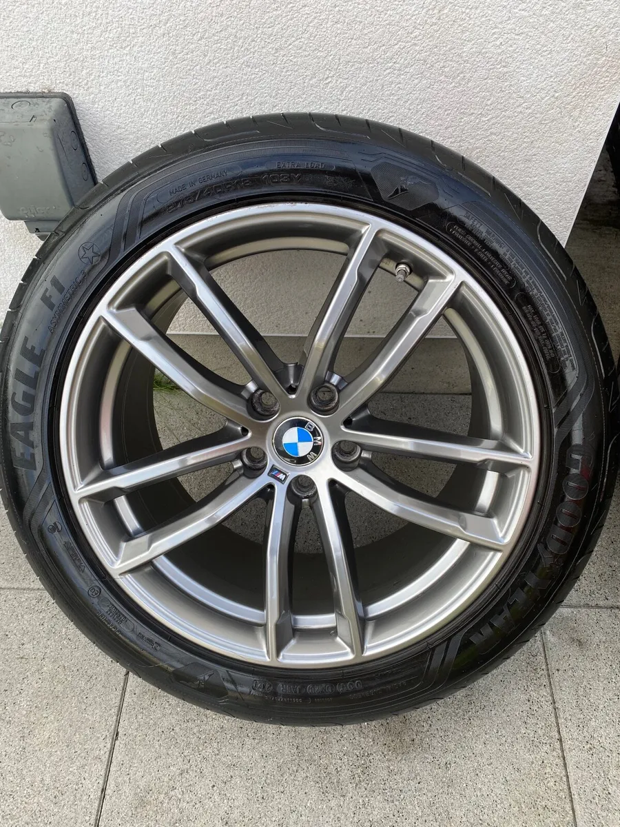 BMW G30 18” Alloys and tyres M Sport - Image 3