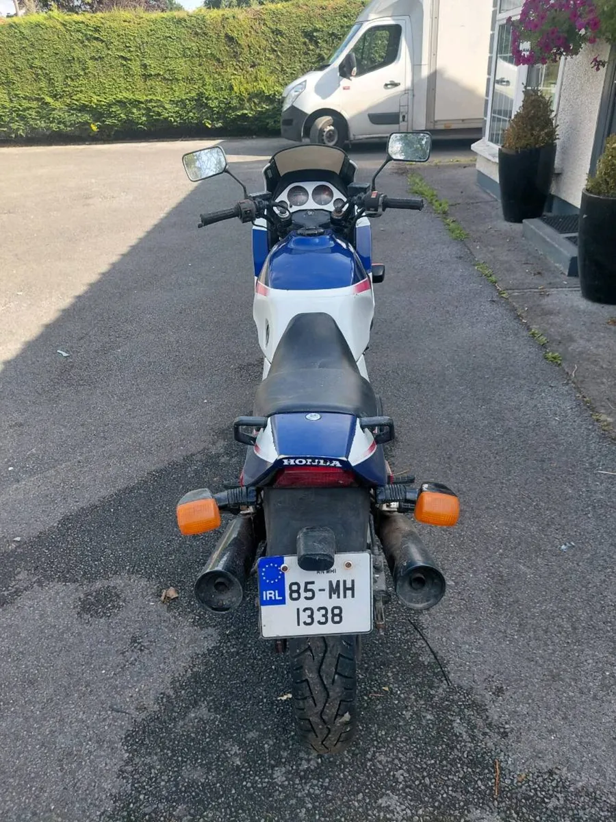Motorcycle - Image 4