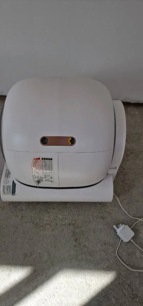 Smart Automatic Self-Cleaning Cat Litter Box - Image 2